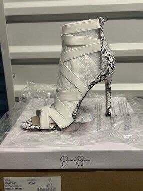 Jessica Simpson Heels JS Jyra Bright White NIB